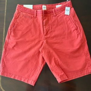 Mens GAP shorts, new, size 30